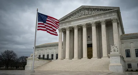 Donald Trump chỉ trích các thẩm phán Tối cao Pháp viện về phán quyết liên quan thuế quan