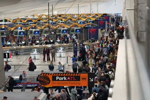 Over 2,000 Flights Canceled Across U.S. Due to Major Storm and TSA Staffing Shortage