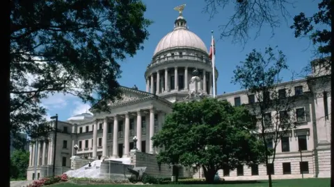 Mississippi Holds Primary Elections Ahead of 2026 Midterms