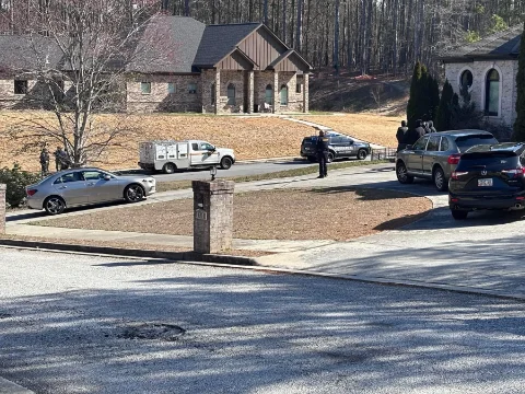 Mujer de 43 años muere en su casa de Snellville – la policía investiga