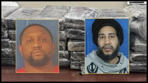 Persecución a 130 mph en la US 64: 30 kg de cocaína arrojados a la carretera y dos detenidos en el condado de Nash