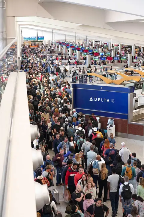 Atlanta Airport Congestion Eases, But 4-Hour Early Arrival Still Advised