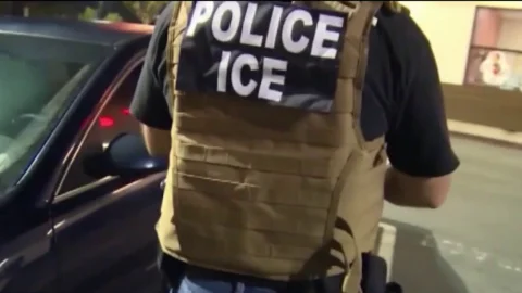 South Fulton thông qua nghị quyết ngăn trung tâm giam giữ ICE khi nghị sĩ bang đề xuất lệnh tạm hoãn